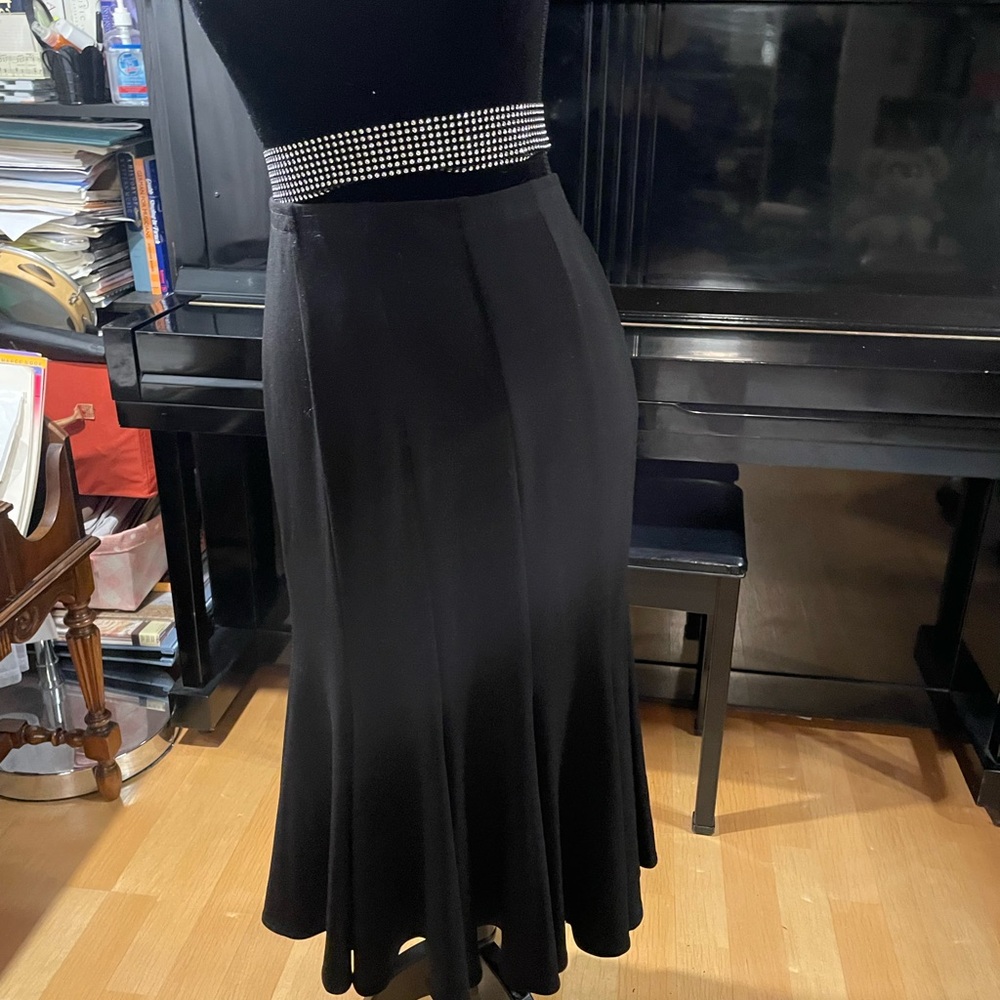 Bellissima Size 14 Elegant Black Skirt